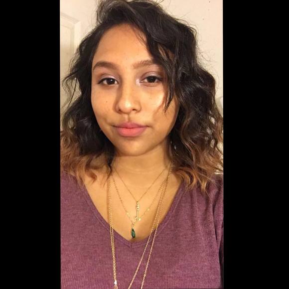 Meet your Posher, Lesli - Picture 1 of 1